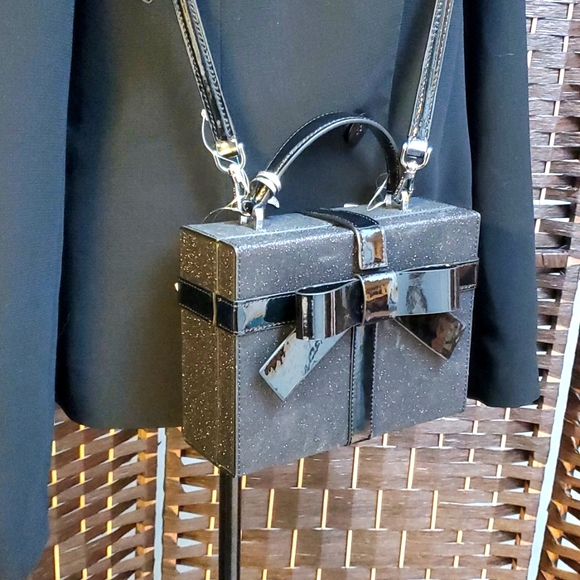 Kate Spade Crossbody Handbag Wrapping Party Gift Box Black Glitter - Picture 6 of 16